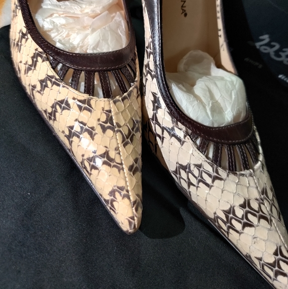 Dolce & Gabbana Snake and Leather Pumps💕 - Picture 4 of 8